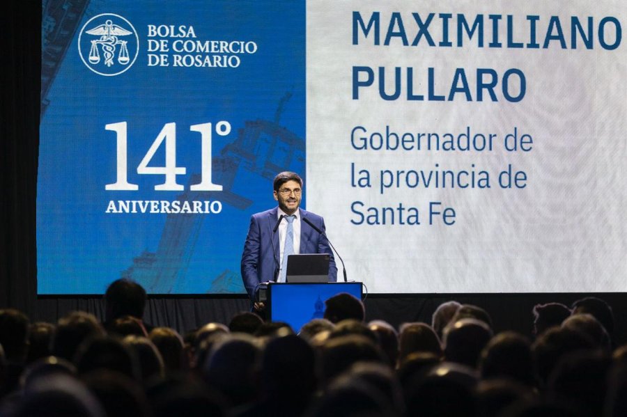 RECTA FINAL. esta semana comenzar&aacute; la etapa definitoria de la reforma de la Constituci&oacute;n de Santa Fe, con los tratamientos en el recinto de los dict&aacute;menes que elaborar&aacute; la Comisi&oacute;n Redactora.