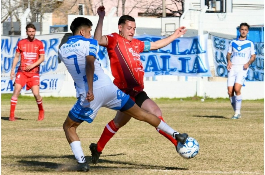 PE&Ntilde;AROL Y FERRO IGUALARON EN VILLA ROSAS