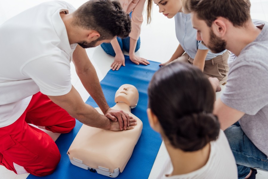 Curso de RCP y Primeros Auxilios.
