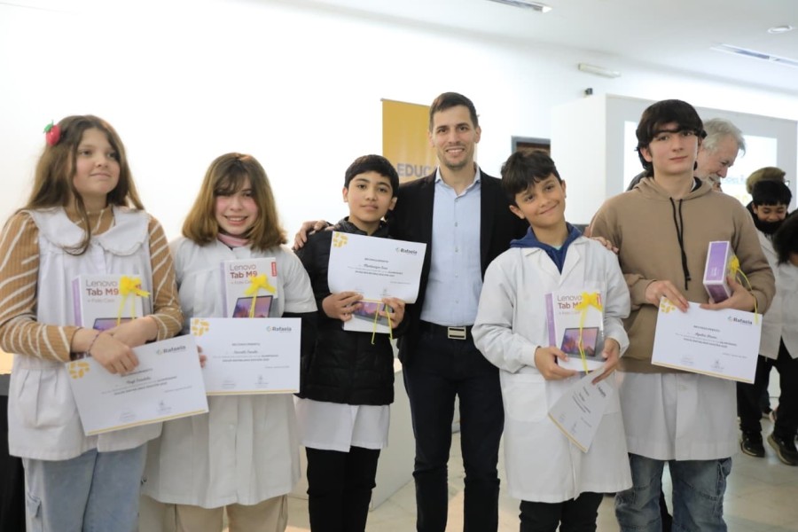 Acto del cierre de la primera edici&oacute;n de las &laquo;Olimp&iacute;adas Municipales Viales Rafaelinas 2025&raquo;.