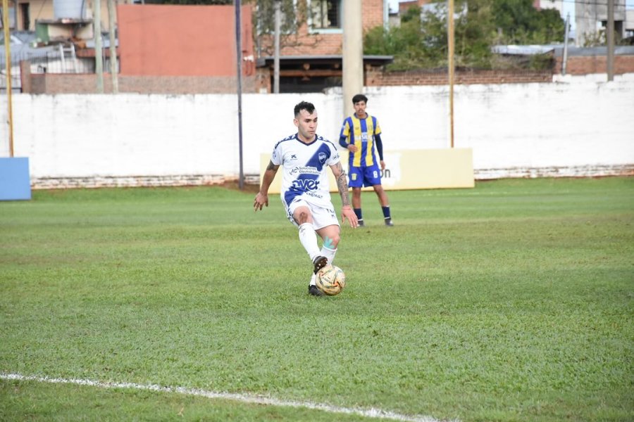 DESEQUILIBRANTE. "Chema" Jim&eacute;nez espera poder sumar tambi&eacute;n aporte con gol.