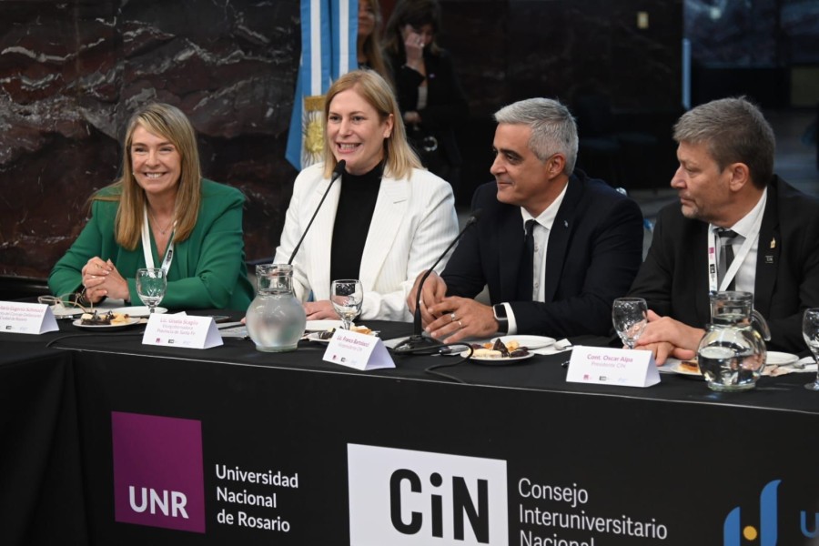 El plenario del CIN se desarroll&oacute; en simult&aacute;neo con el Congreso Nacional de Innovaci&oacute;n Universitaria en el Centro Universitario Rosario.