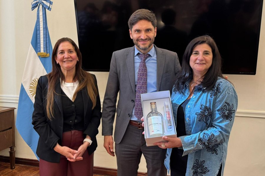 Adem&aacute;s mantuvieron un encuentro con el gobernador Maximiliano Pullaro.