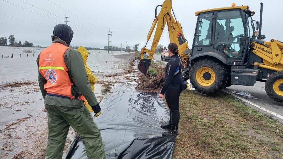ASISTENCIA. Contin&uacute;an los operativos permanente de control y asistencia frente a las intensas lluvias registradas en las &uacute;ltimas horas en las rutas santafesinas.