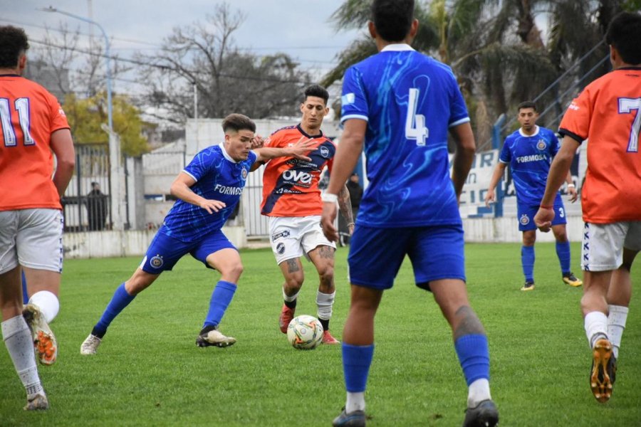 TARDE NEGRA. Ben Hur no tuvo las respuestas futbol&iacute;sticas, sobre todo en el segundo tiempo.