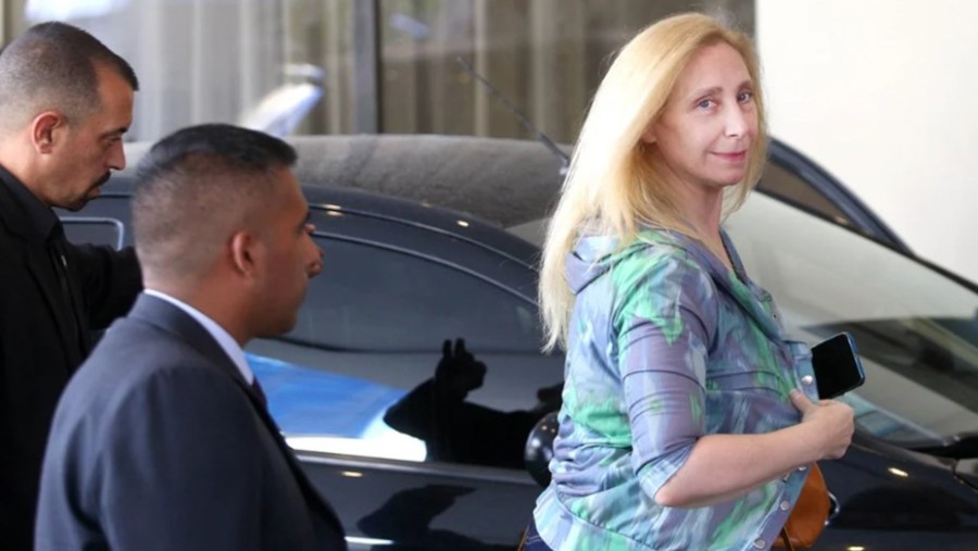 "CESE". El Gobierno denunci&oacute; &ldquo;espionaje ilegal&rdquo; por la filtraci&oacute;n de los audios de Karina Milei y consigui&oacute; que una cautelar para frenar nuevas difusiones.