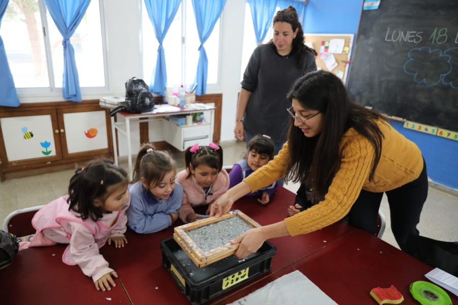 El objetivo es mostrar que los residuos pueden convertirse en recursos, promoviendo h&aacute;bitos sostenibles desde la infancia.