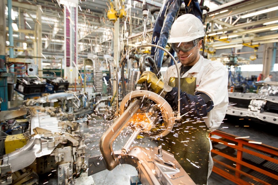DESAFIOS Y TRANSFORMACION DEL SECTOR. Cada 2 de septiembre se celebra en el pa&iacute;s el d&iacute;a de la industria.