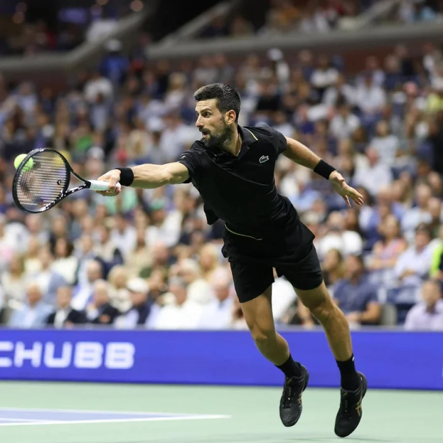 VIEJOS SON LOS TRAPOS. Djokovic sigue dando batalla tambi&eacute;n en el US Open.