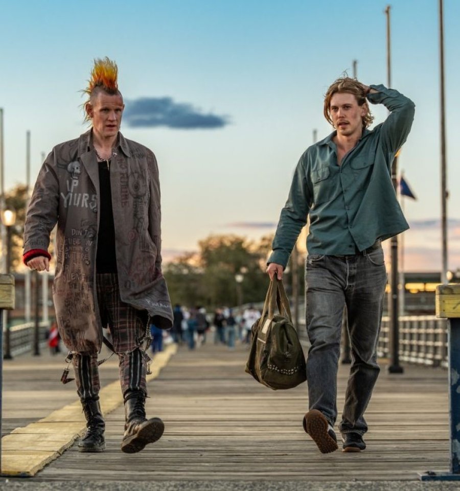 ATRAPADO ROBANDO. Elenco integrado por Austin Butler y Zo&euml; Kravitz.