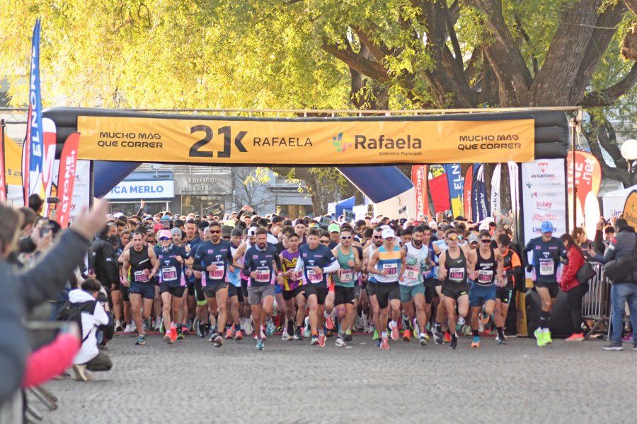 NUEVO &Eacute;XITO. / Se corri&oacute; una nueva Media Marat&oacute;n de Rafaela "Daniel Tecla Far&iacute;as"