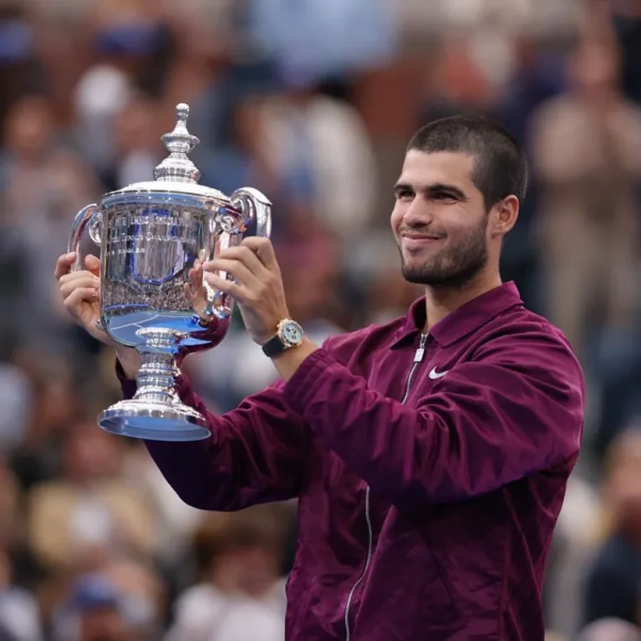 Alcaraz venci&oacute; a Sinner, se coron&oacute; campe&oacute;n del US Open y es el nuevo n&uacute;mero uno del mundo.