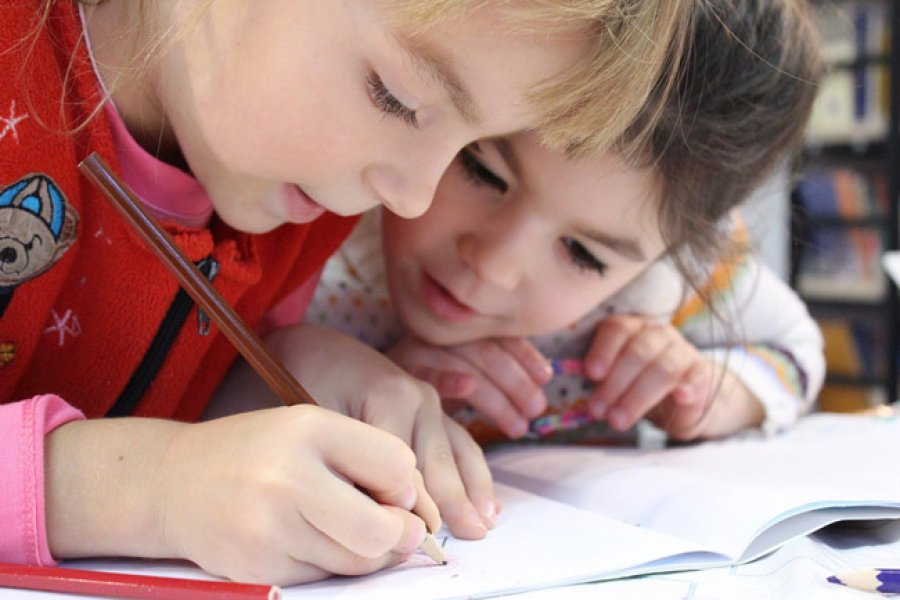 Todos los seres humanos tienen derecho a una educaci&oacute;n de calidad.