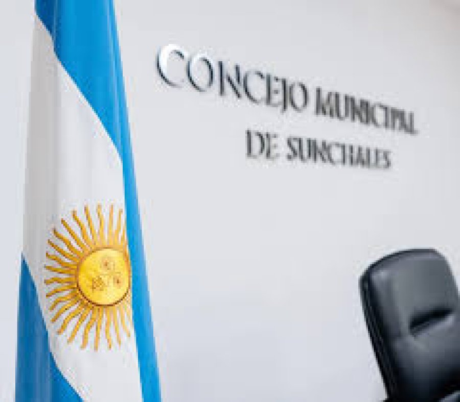 Los ediles piden una rectificaci&oacute;n p&uacute;blica.