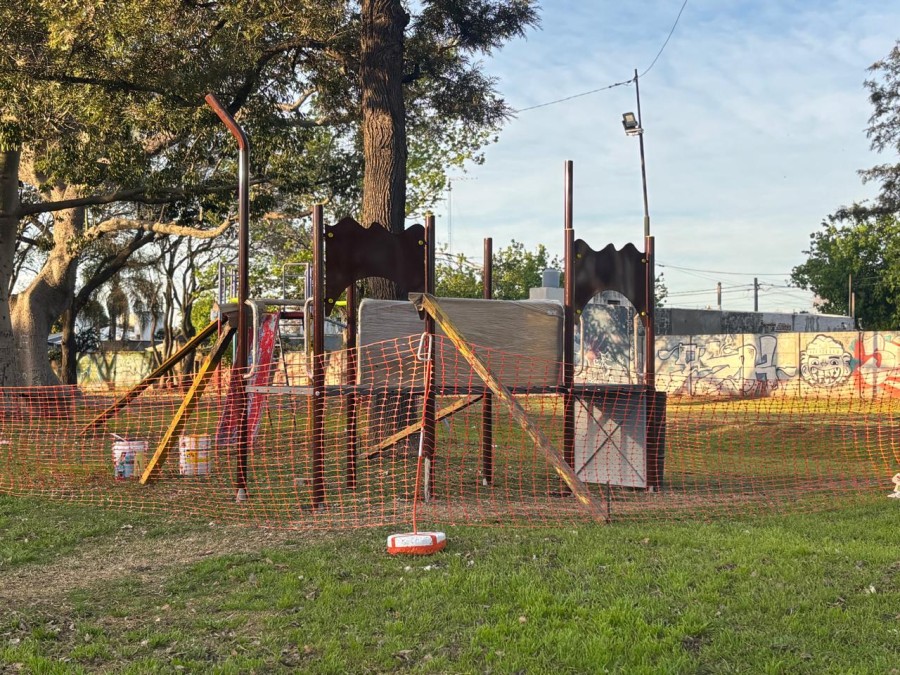 Rafaela contin&uacute;a renovando sus plazas.