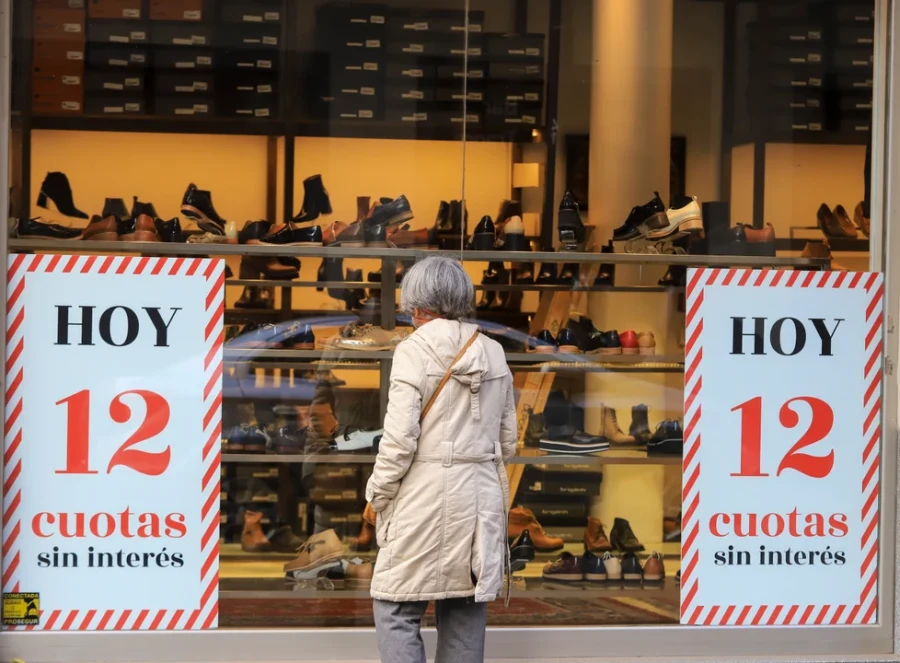 Las ventas minoristas cayeron 2,6% interanual en agosto.