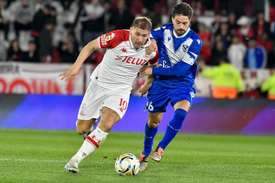 HURAC&Aacute;N Y V&Eacute;LEZ IGUALARON SIN GOLES
