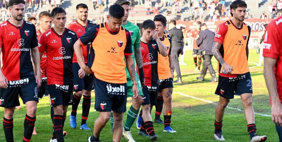 COL&Oacute;N CAY&Oacute; CON TALLERES DE ESCALADA