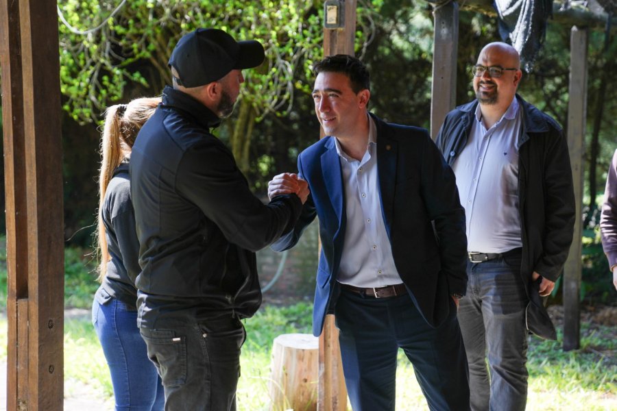 Lotes y casas ubicados en las localidades de Funes y Rold&aacute;n incautados al delito.