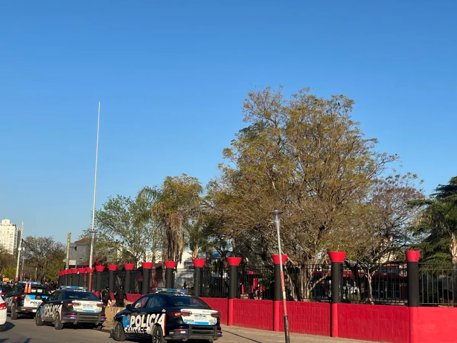 SEDE. Custodiada por la polic&iacute;a.