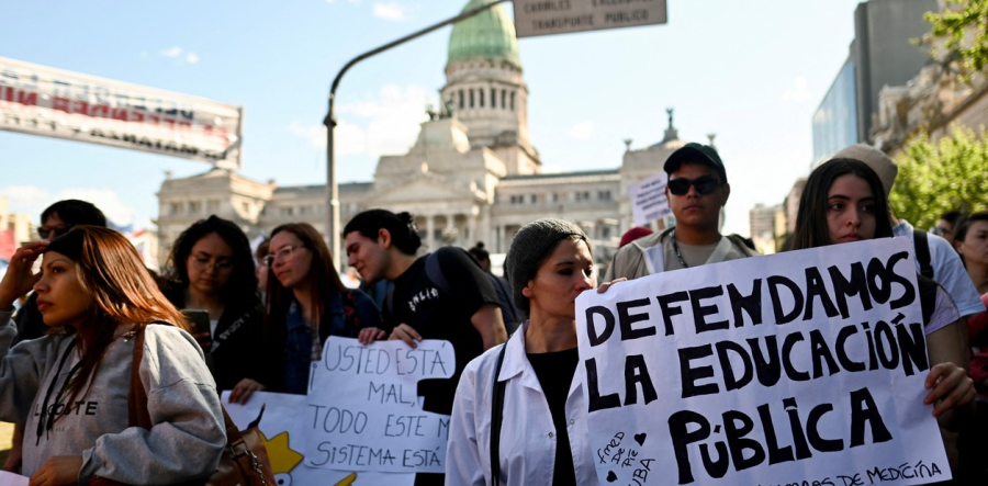 NUEVA MOVILIZACION. Gremios y partidos opositores se suman a la marcha federal universitaria contra el veto de Milei que se realizar&aacute; este mi&eacute;rcoles en todo el pa&iacute;s.