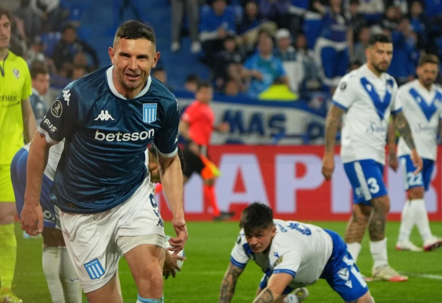 Maravilla Mart&iacute;nez anot&oacute; el gol para el triunfo de la Academia