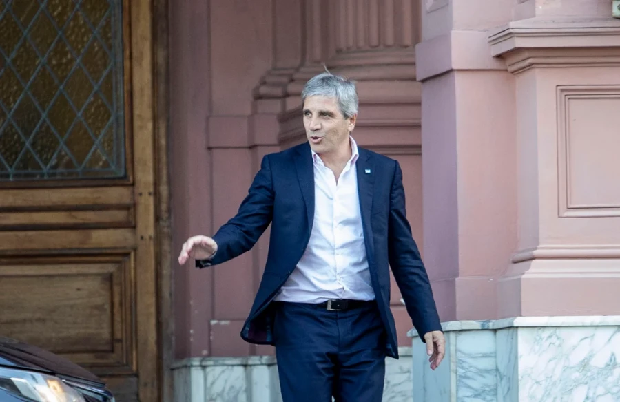 Trabajadores del Garrahan afirman que parte de la recaudaci&oacute;n &ldquo;est&aacute; en un fondo de inversi&oacute;n&rdquo; de Luis Caputo.