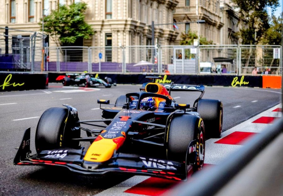 Max Verstappen domin&oacute; de principio a fin en el GP de Azerbaiy&aacute;n.