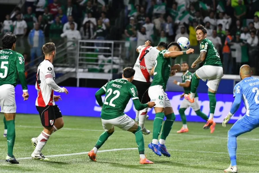 ELIMINACION. El equipo millonario fue competitivo, pero mostr&oacute; distracciones que le costaron caro.