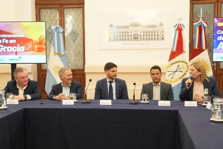 El acuerdo fue celebrado junto al ex gobernador de C&oacute;rdoba, Juan Schiaretti.