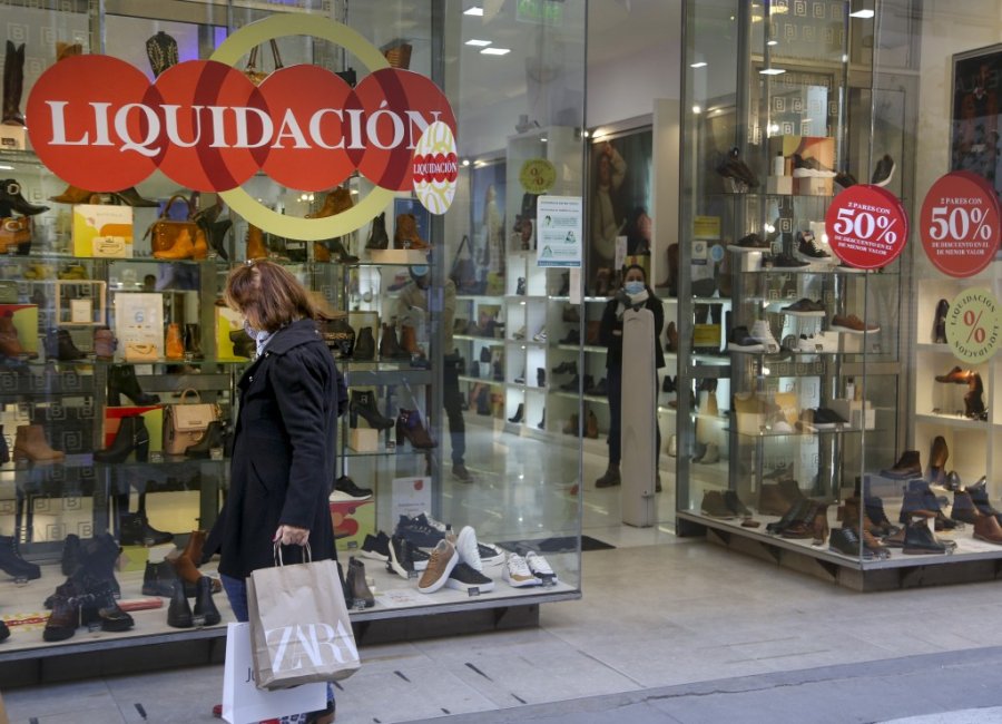 En agosto se fren&oacute; tendencia positiva de consumo.