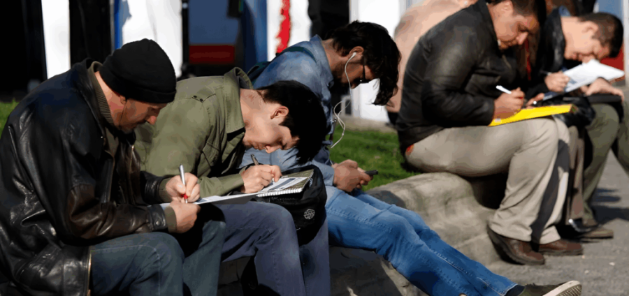 AUMENTO DEL DESEMPLEO. La crisis econ&oacute;mica se refleja en la necesidad de que cada vez m&aacute;s personas tengan que recurrir a m&aacute;s de un empleo.