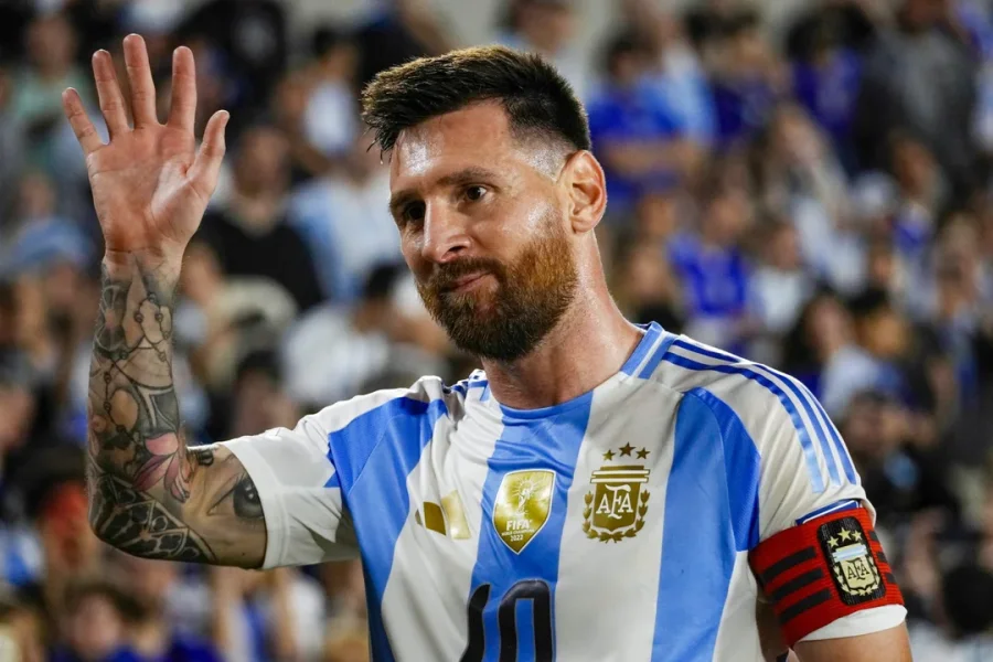 Lionel Messi con la camiseta de la Selecci&oacute;n argentina.
