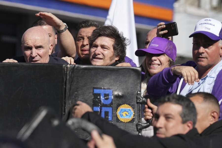 EN CAMPA&Ntilde;A. Este s&aacute;bado por la ma&ntilde;ana el presidente Javier Milei estar&aacute; en la ciudad de Santa Fe y recorrer&aacute; la peatonal San Mart&iacute;n.