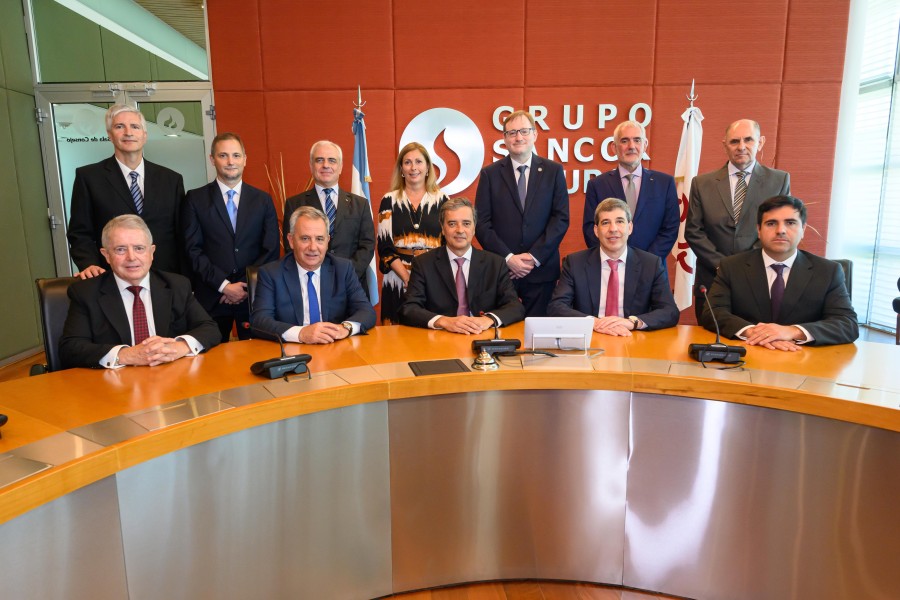 El Consejo de Administraci&oacute;n junto al CEO Alejandro Sim&oacute;n.
