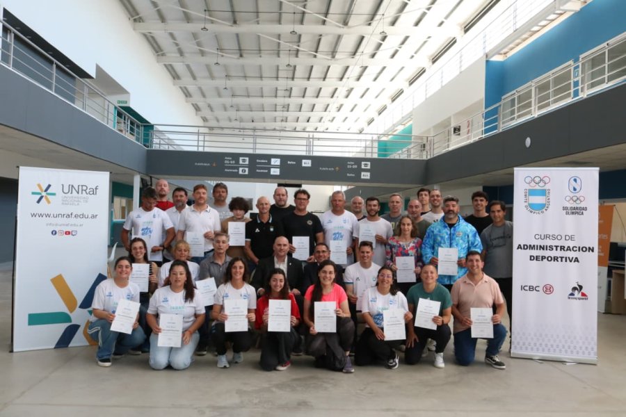 PROCESO DE FORMACION. Los integrantes de la Subsecretar&iacute;a de Deporte y Recreaci&oacute;n de la Municipalidad de Rafaela que participaron del Curso de Administraci&oacute;n Deportiva.