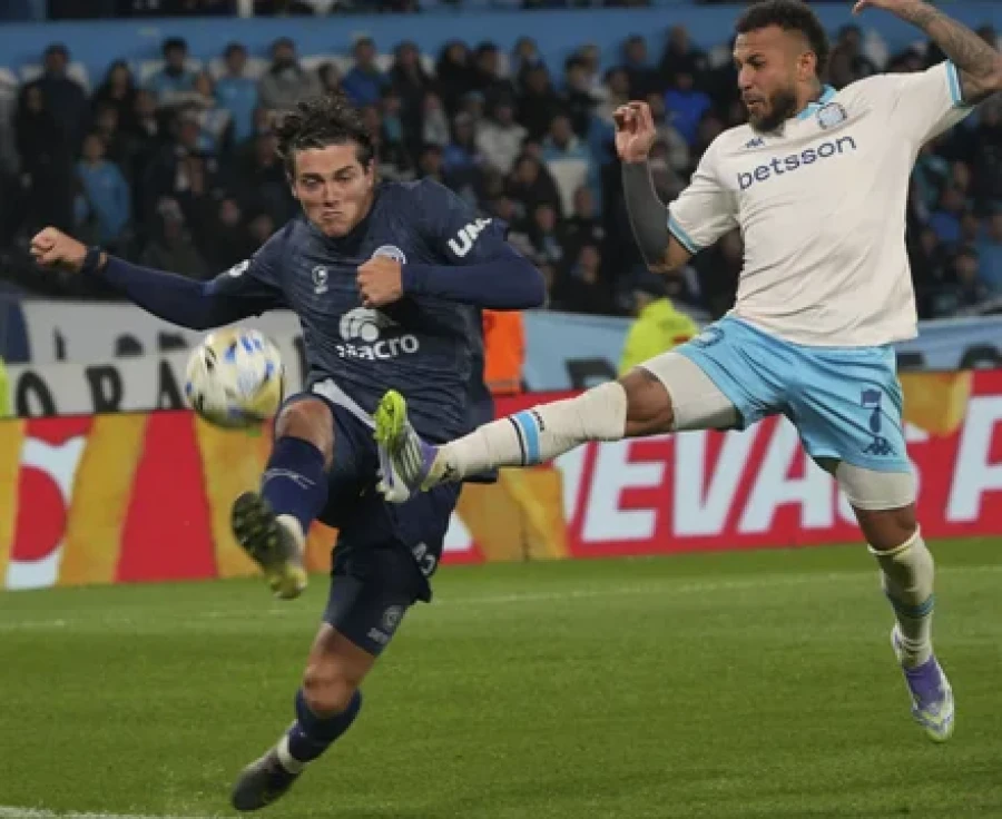 NO LE ALCANZA. Racing est&aacute; quedando fuera de los play offs.