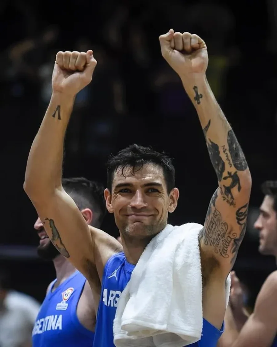 Se retira Carlos Delfino, uno de los referentes del b&aacute;squet argentino.