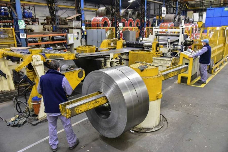 Los env&iacute;os de acero y aluminio a pa&iacute;ses que tengan aranceles igual o superior al 45% no pagar&aacute;n retenciones hasta fin de a&ntilde;o.
