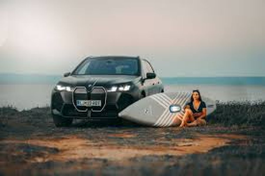 BMW expande la innovaci&oacute;n el&eacute;ctrica a los deportes acu&aacute;ticos.