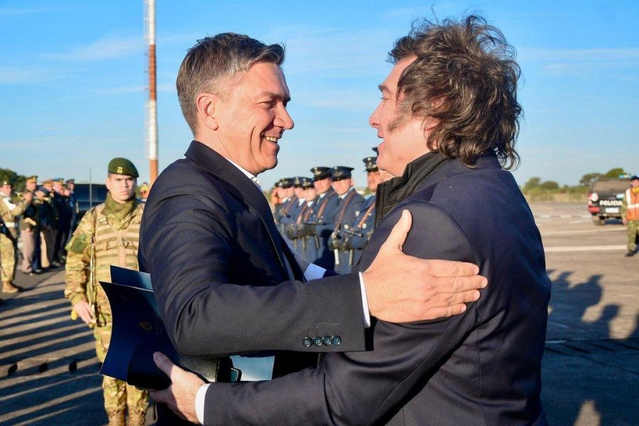 DE VISITA. Milei junto al gobernador de Chaco, Leandro Zdero.