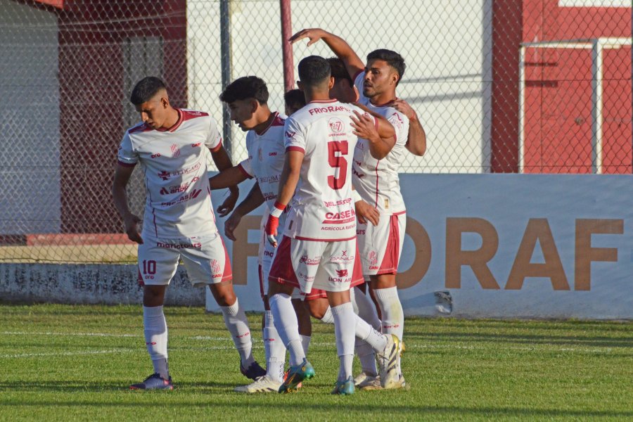 EL LE&Oacute;N GOLE&Oacute; Y AVANZ&Oacute; A OCTAVOS DE FINAL DE LA REV&Aacute;LIDA DEL FEDERAL A