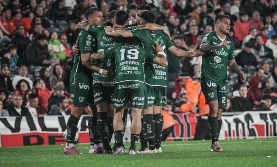SARMIENTO LE GAN&Oacute; A RIVER EN EL MONUMENTAL