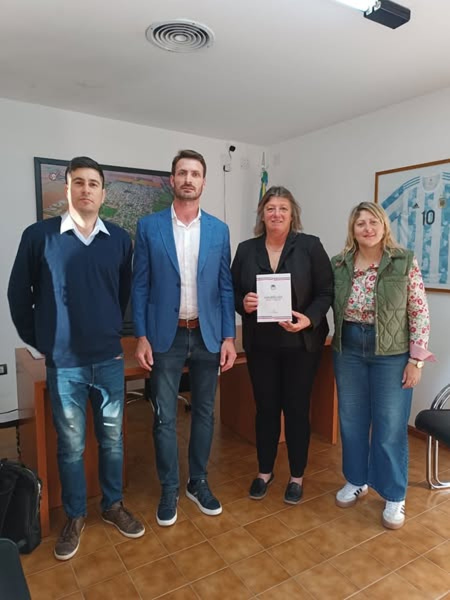La ceremonia tuvo lugar esta ma&ntilde;ana en la Municipalidad.
