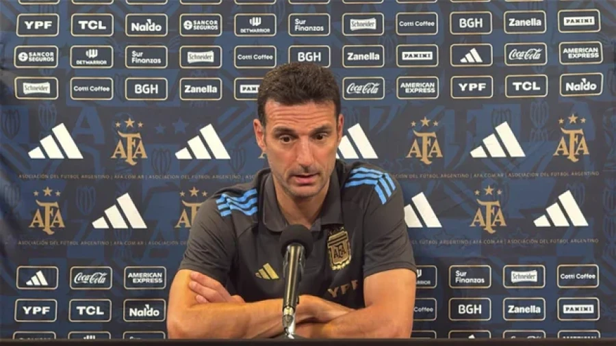 DT. Durante la conferencia de prensa luego de la goleada.