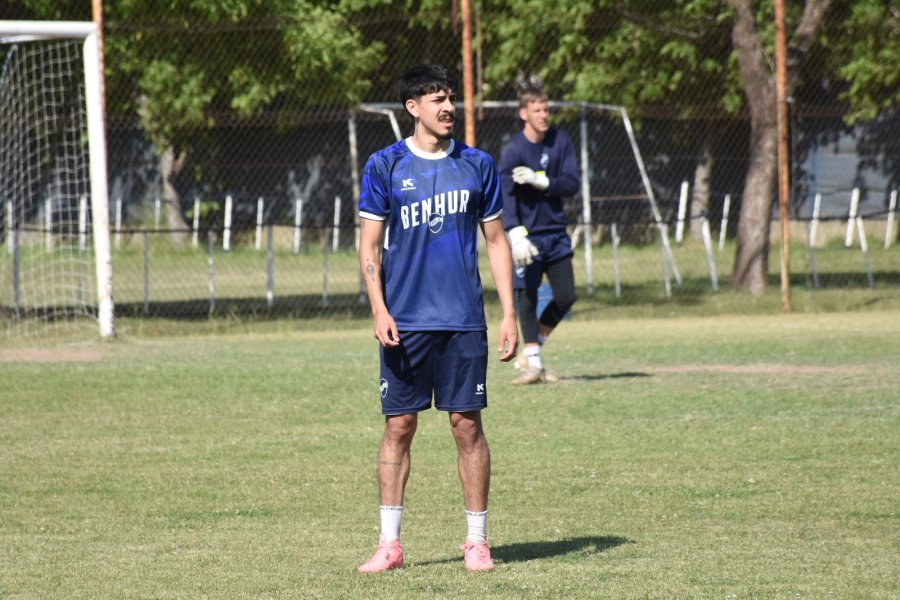 FRANCO VILLALBA. El defensor proveniente de Ferro empez&oacute; a entrenar este mi&eacute;rcoles en la BH.