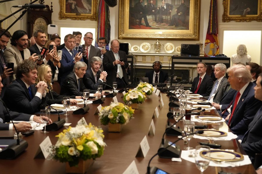 ANUNCIO. El salvataje de EE.UU. a la Argentina podr&iacute;a llegar a u$s40.000 millones.