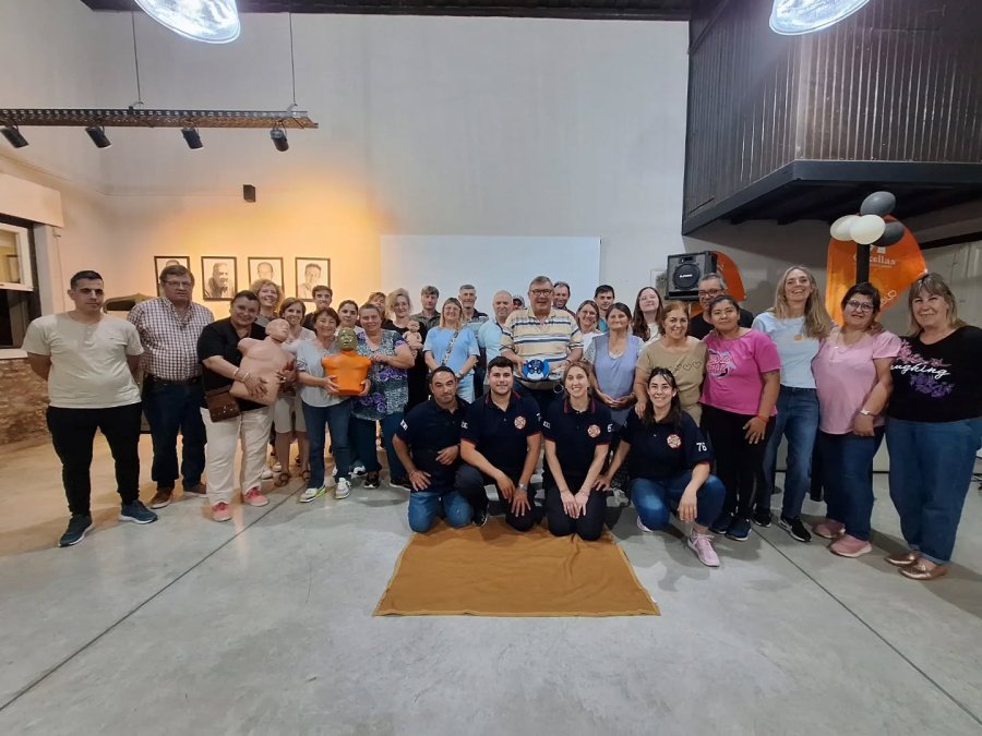 Quienes participaron en la reciente capacitaci&oacute;n.