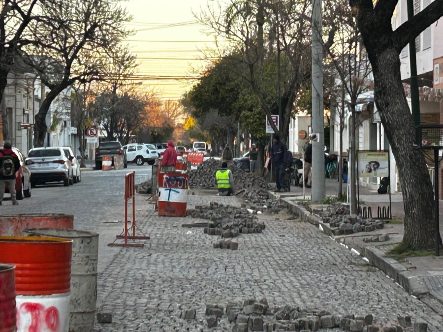 MOVILIDAD URBANA. Desde el municipio local destacaron  el avance del programa de readoquinado, con 10 cuadras finalizadas hasta septiembre y la proyecci&oacute;n de dos o tres m&aacute;s antes de fin de a&ntilde;o.&nbsp;