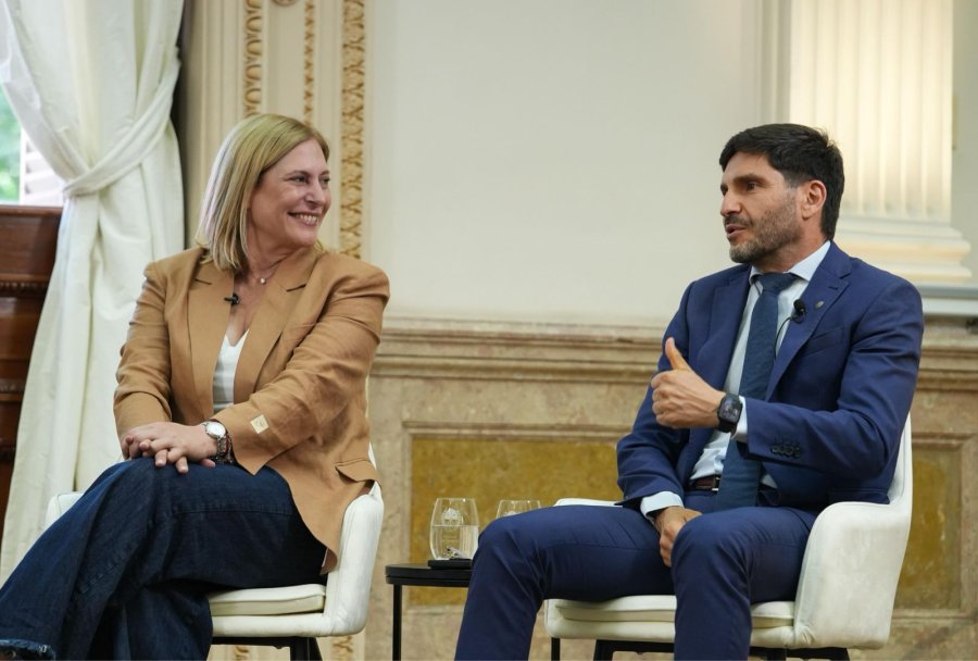 El gobernador Pullaro pidi&oacute; a los santafesinos que acompa&ntilde;en el domingo a Gisela Scaglia.